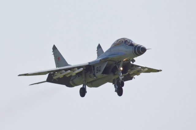 MiG-29K 4 sa R-77