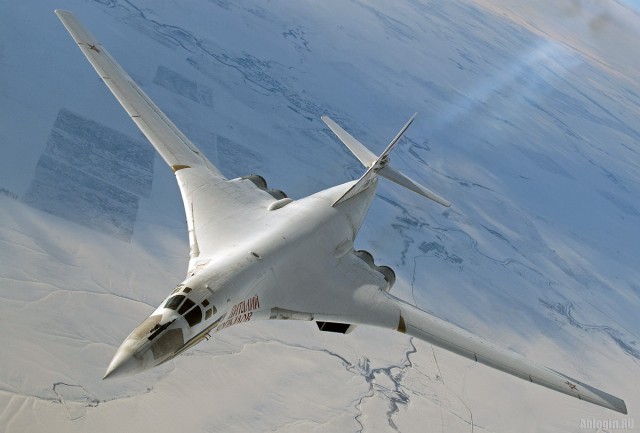 Strategijski bombarder Tu-160