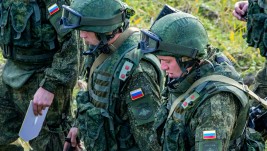 Srpski padobranci na vežbi u Rusiji