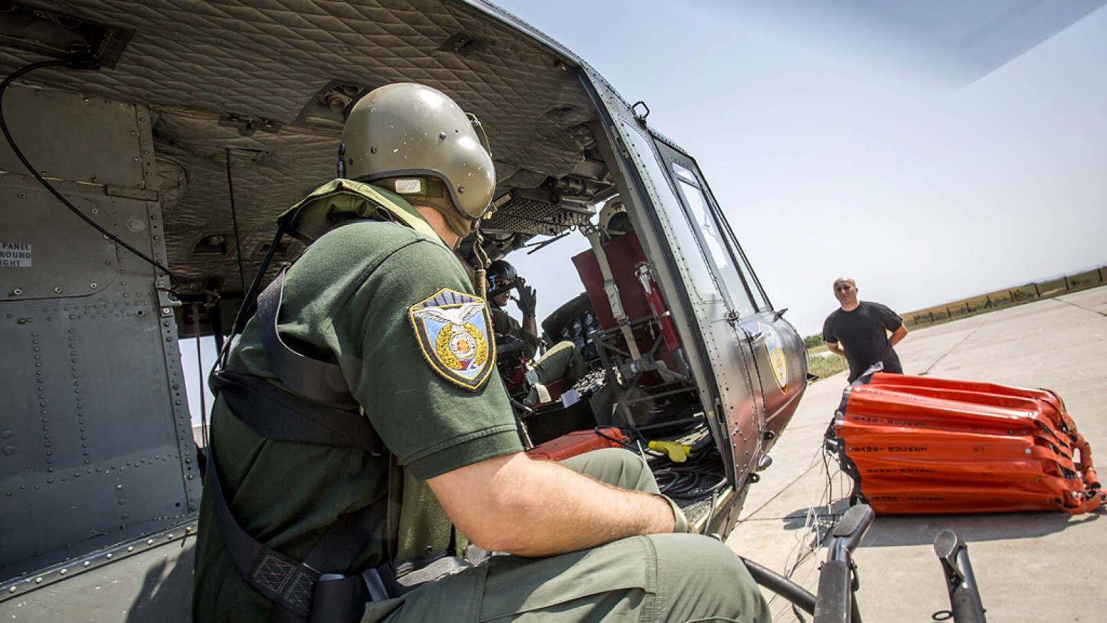 Vazdušna konjica Ministarstva unutrašnjih poslova – Vatrogasci iz helikoptera