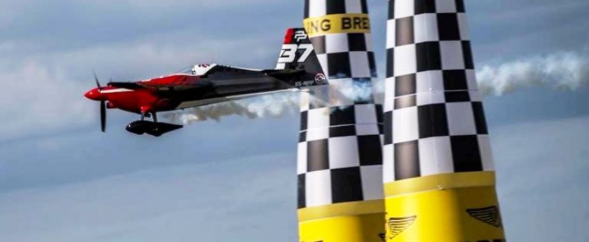 Red Bull Air Race u Askotu: Matt Hall odneo ubedljivu pobedu; Podlunšek deseti