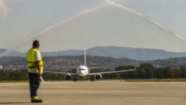 [POSLEDNJA VEST] Prva runda dobijena: Aerodrom „Konstantin Veliki“ za sada ipak ne prelazi u državno vlasništvo