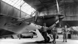 Knjiga „Zaboravljeni album“: Harikeni iznad Jugoslavije