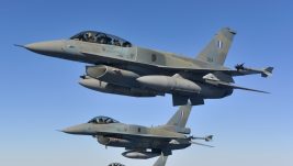 Prvi probni letovi grčkih borbenih aviona iznad Severne Makedonije