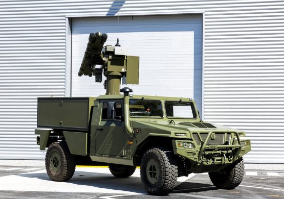 Predstavnici Ministarstvо odbrane i Vojske Srbije na bojevom gađanju sistemom PVO Mistral, VS dobija dve verzije sistema