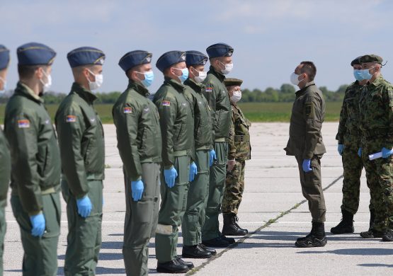 Školovanje budućih pilota i učenika Srednje stručne vojne škole ne prestaje tokom Korone