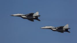 Naleti avijacije na promociji novih oficira Vojske Srbije, dominiraju helikopteri; nakon duže pauze nove žene piloti u RV i PVO