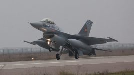 Rumuniji isporučena još dva borbena aviona F-16