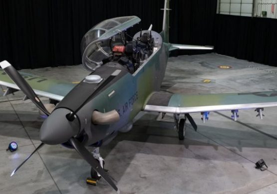 Ratnom vazduhoplovstvu SAD isporučen prvi laki borbeni avion AT-6E “Wolverine“