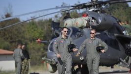 Neće Srbin u vojne pilote, al’ neće ni Amerikanac