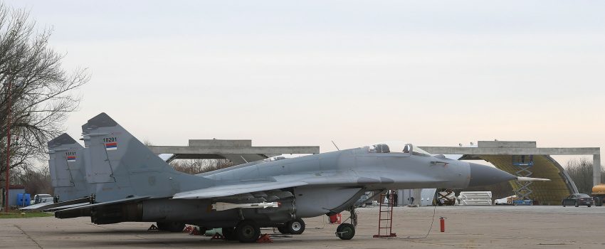 Ekapija: Na vojnom aerodromu u Batajnici gradiće se hangari za smeštaj aviona MiG-29
