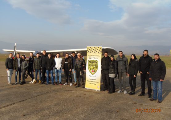 Udruženje pilota „Tigrovi“ nastavlja sa projektom popularizacije vojnih vazduhoplovnih poziva: „Vazduhoplovna učionica“ u devet gradova u Srbiji