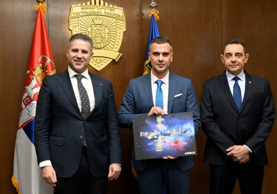 Erbas dodelio počasnu plaketu Helikopterskoj jedinici MUP-a: Srpska jedinica najaktivnija u gašenju evropskih požara sa H145M