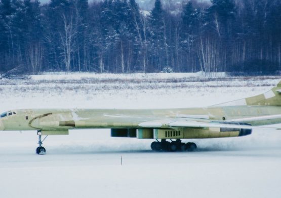 U Rusiji poleteo još jedan završeni strategijski bombarder Tu-160, prvi modernizovani Tu-160M