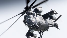 [REPORTAŽA] Dinamički deo prikaza sposobnosti Vojske Srbije “Štit 2022“: Helikopterski desanti, agilni MiG-ovi, napadi Orlova iz brišućeg leta