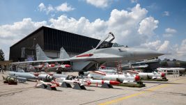 Kako je lovac postao višenamenski borbeni avion: Detalji novog naoružanja na premijeri modernizovanih MiG-ova 29SM