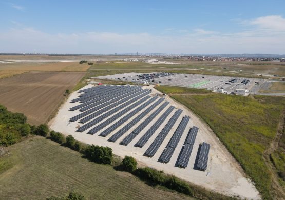 Kompanija „Belgrade Airport „: Pušteno u rad solarno postrojenje na aerodromu „Nikola Tesla“
