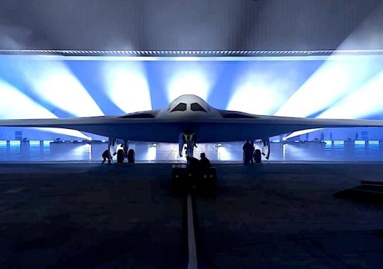 Predstavljen novi američki strategijski bombarder B-21 Raider: Prvi novi bombarder u svetu nakon Hladnog rata