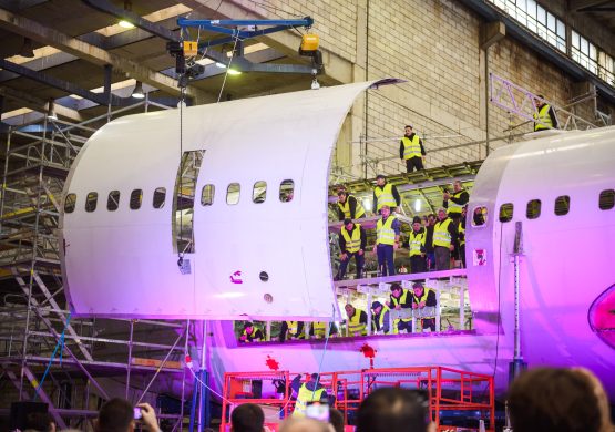 Prvo „kargo sečenje“ Boinga 767 u Evropi: Jat Tehnika svečano obeležila početak radova na svojoj prvoj konverziji putničkog u kargo avion