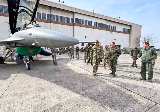 Načelnik Generalšaba Vojske Srbije general Milan Mojsilović tokom posete SAD boravio u vazduhoplovnoj bazi Rickenbacker