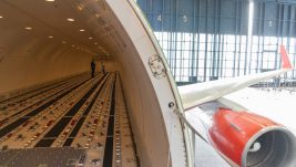 [POSLEDNJA VEST] Danas završena prva domaća konverzija puničkog u kargo avion u Jat Tehnici; Prve fotografije