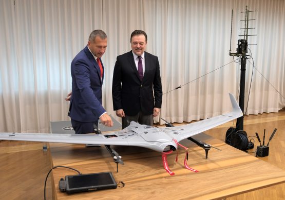 Crna Gora zajedno sa Slovenijom kupuje besposadne vazduhoplovne sisteme slovenačke kompanije C-Astral