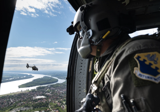 Fotografije prve helikopterske formacije srpskog RV i PVO i američkog USAF-a nakon nekoliko decenija