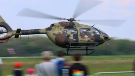 Analiziramo tradicionalne nalete vazduhoplova RV i PVO za promociju oficira; Na batajnički aerodrom sleteli zanimljivi inostrani gosti