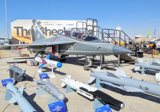 Ujedinjenim Arapskim Emiratima isporučeni prvi kineski trenažni avioni L-15 Falcon