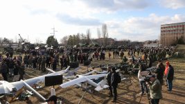 Vojska Srbije prvi put prikazala Repelent, državni vrh misli da Hrvatskoj neće biti prodate rakete Meteor, najavljena serijska proizvodnja FPV dronova