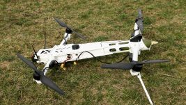 [EKSKLUZIVNO] Premijera najvećeg FPV drona kompanije PRDC do sada: Mantis sa minom kalibra 120 milimetara