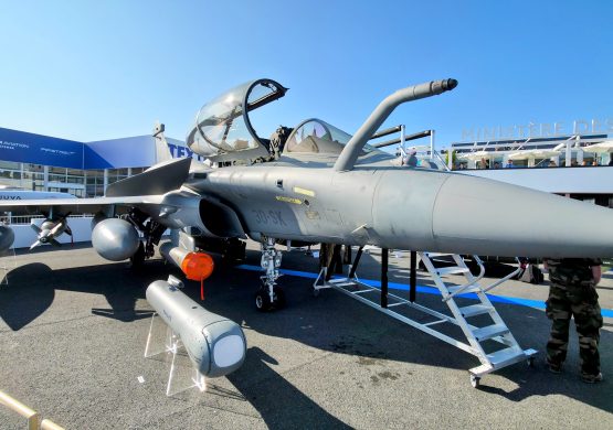 [BURŽE 2025] Premijera demonstratora Rafala u varijanti F5: Emiratsko naoružanje i Dasoov koncept “loyal wingman-a“