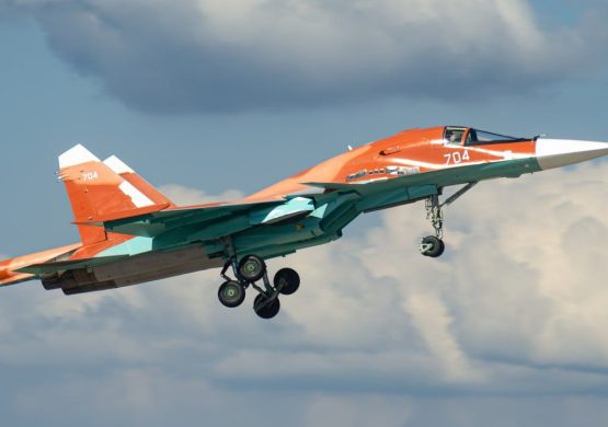 U Rusiji uočen prvi izvozni borbeni avion Su-34 čiji će korisnik najverovatnije biti Alžir