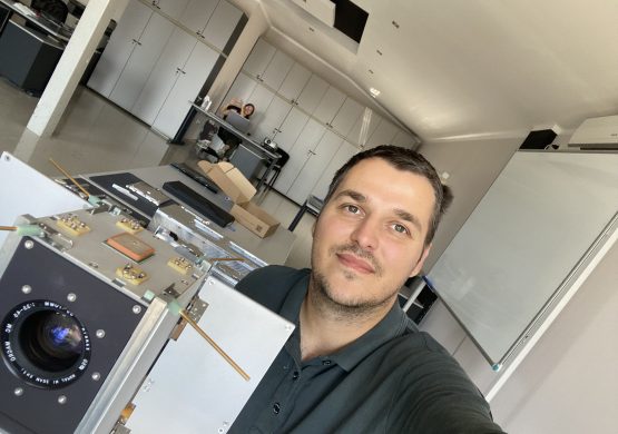 [EKSKLUZIVNO] Prvi svemirski satelit proizveden u Srbiji dolazi iz Vojke: Privatna kompanija „Taran Aerospace“ sledeće godine lansira svoj prvenac raketom „Falcon 9“ kompanije „Space X“