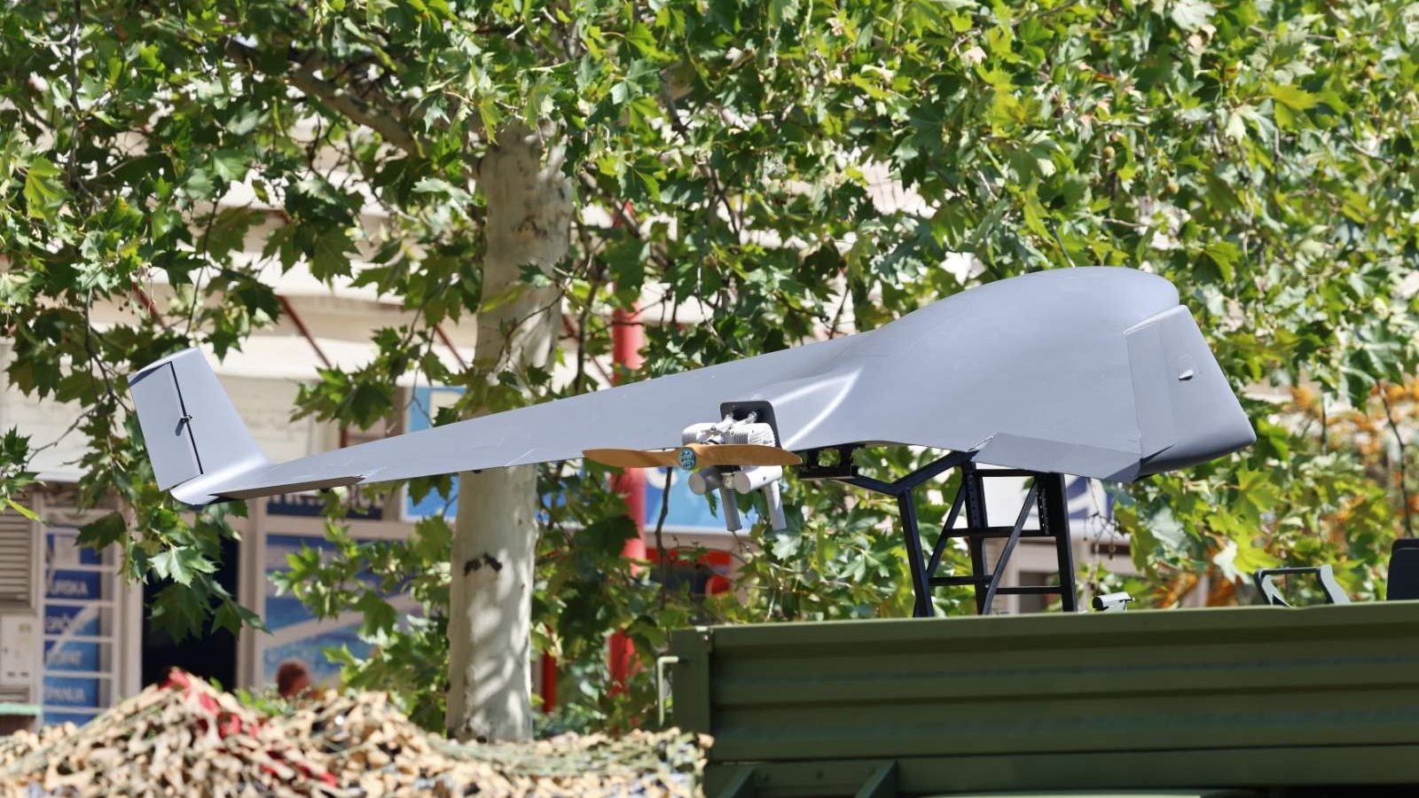 [POSLEDNJA VEST] Primećene prve premijere planirane za paradu „Snaga jedinstva“: Srbija nabavila dva nova tipa emiratskih dronova-kamikaza kompanije „EDGE“