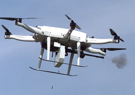 PR-DC premijerno prikazao dron IKA-20-M naoružan mitraljezom kalibra 7,62 kapaciteta 250 metaka