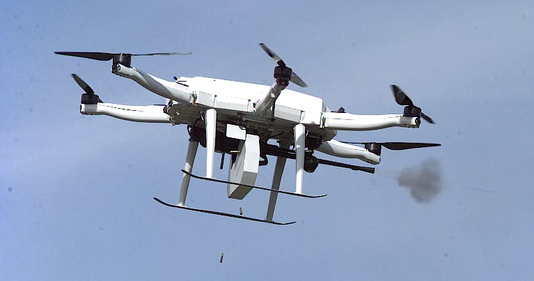 PR-DC premijerno prikazao dron IKA-20-M naoružan mitraljezom kalibra 7,62
