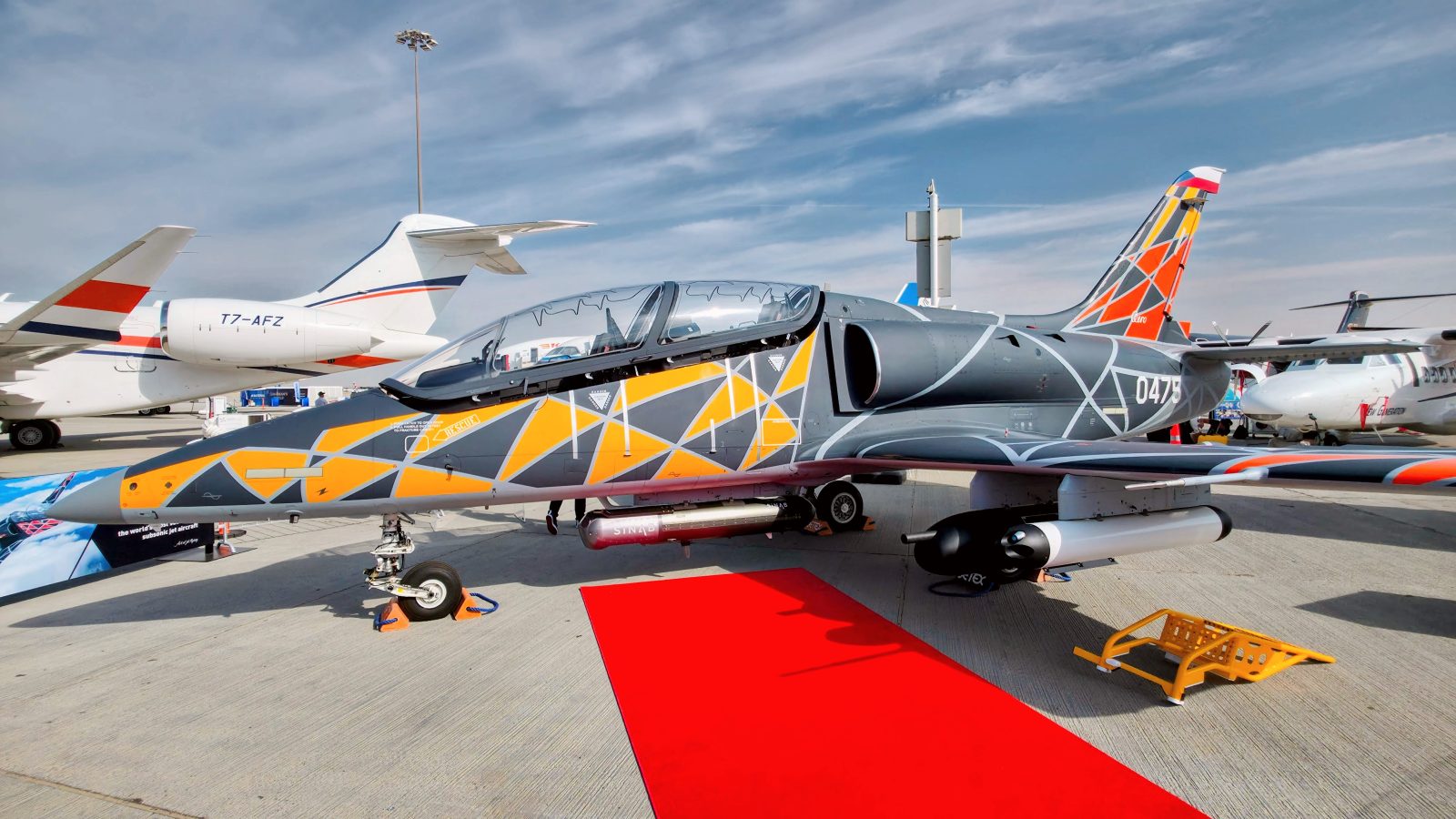 Aero Vodohodi potpisao dva nova ugovora o prodaji školsko-borbenog aviona L-39 “Skyfox“