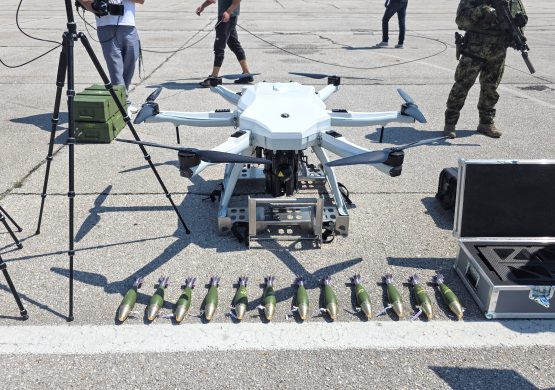 [VIDEO] 72. brigada za specijalne operacije u formacijskom dejstvu sa dronovima IKA-BOMBARDER