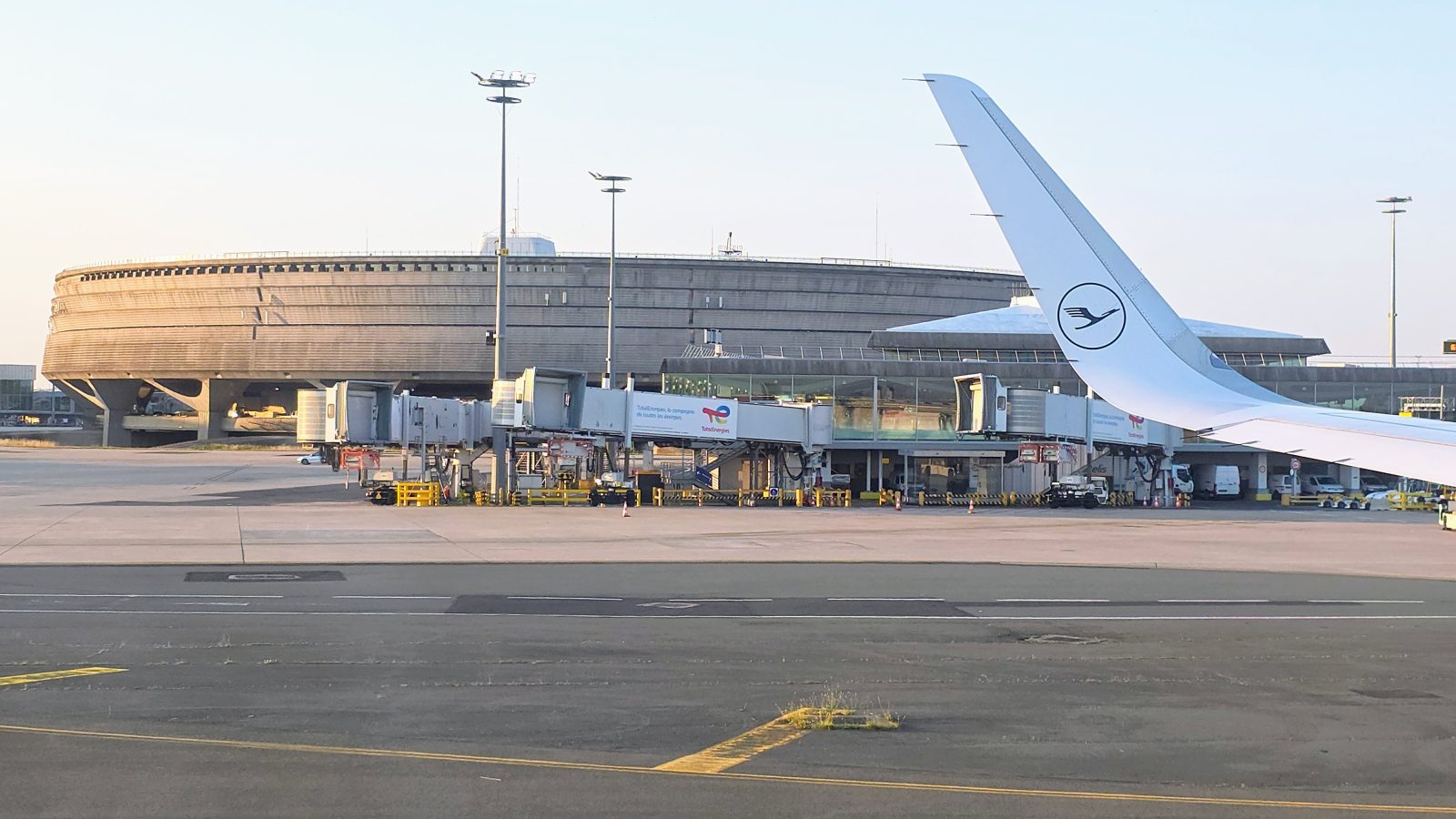 Er Frans obeležava 30 godina „hub“ modela na aerodromu Šarl de Gol