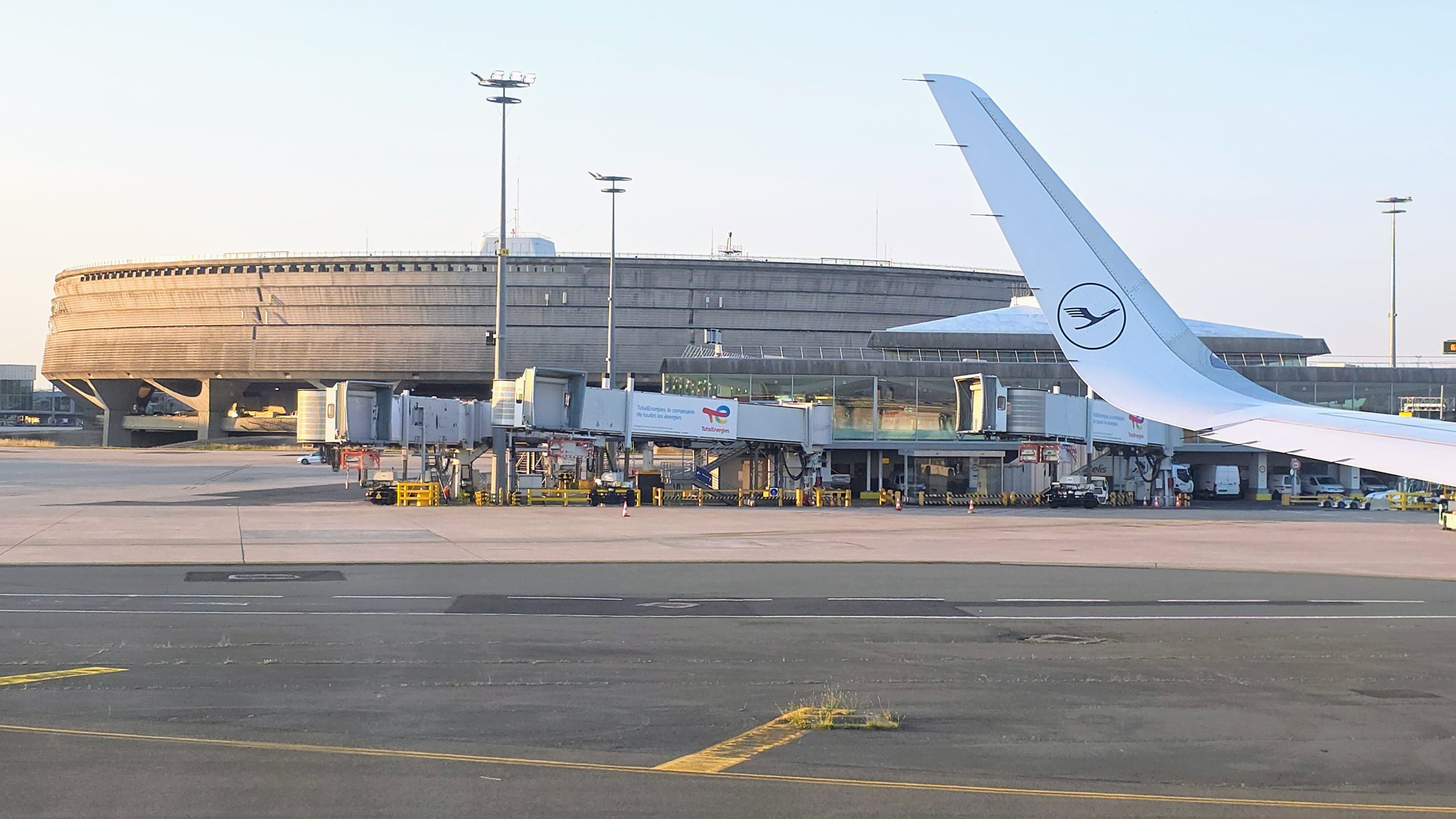 Er Frans obeležava 30 godina „hub“ modela na aerodromu Šarl de Gol