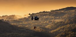 Združena vazduhoplovna operacija Helikopterske jedinice MUP-a i ruskog Iljušina: Koordinacija upotrebe pet letelica za gašenje požara iznad Deliblatske peščare