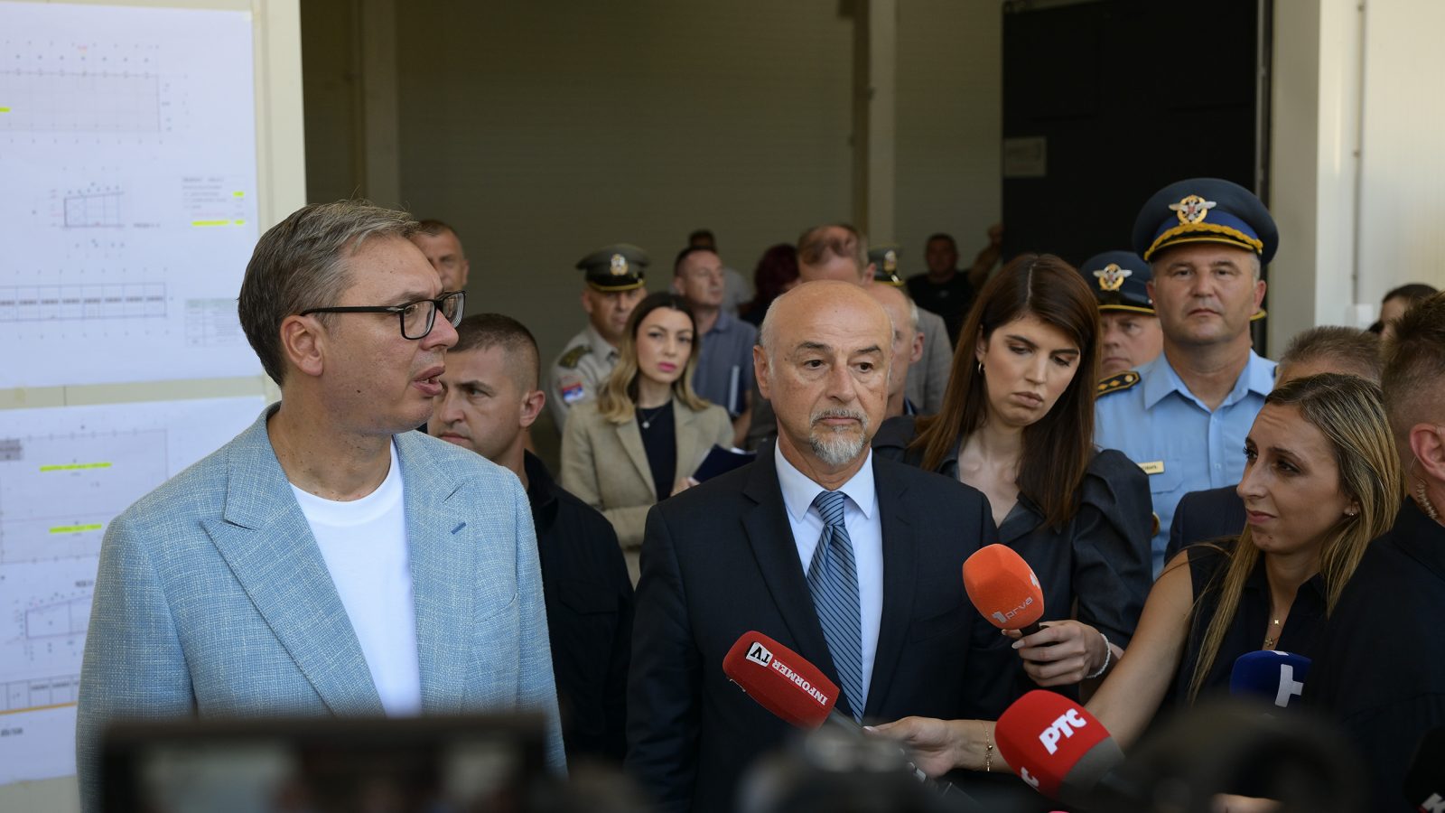 „Ne mogu da kupe od Izraela, ali mogu od Srbije“: Vučić o poslovnom aspektu nove fabrike dronova i statusu pregovora za nabavku novog naoružanja iz Kine